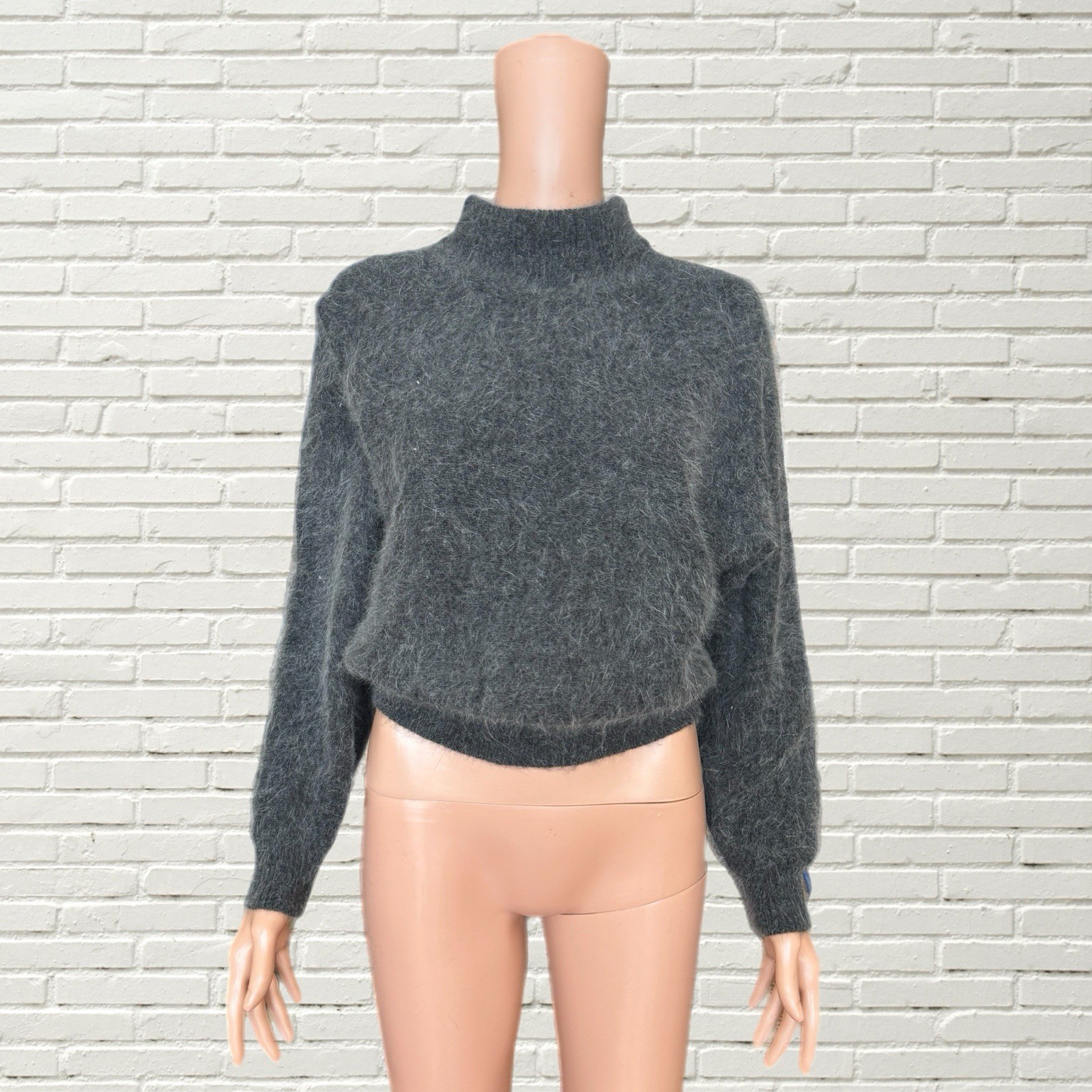 Vintage 90s Angora Sweater – Grey Fuzzy Wool Cropped Pullover Sweater