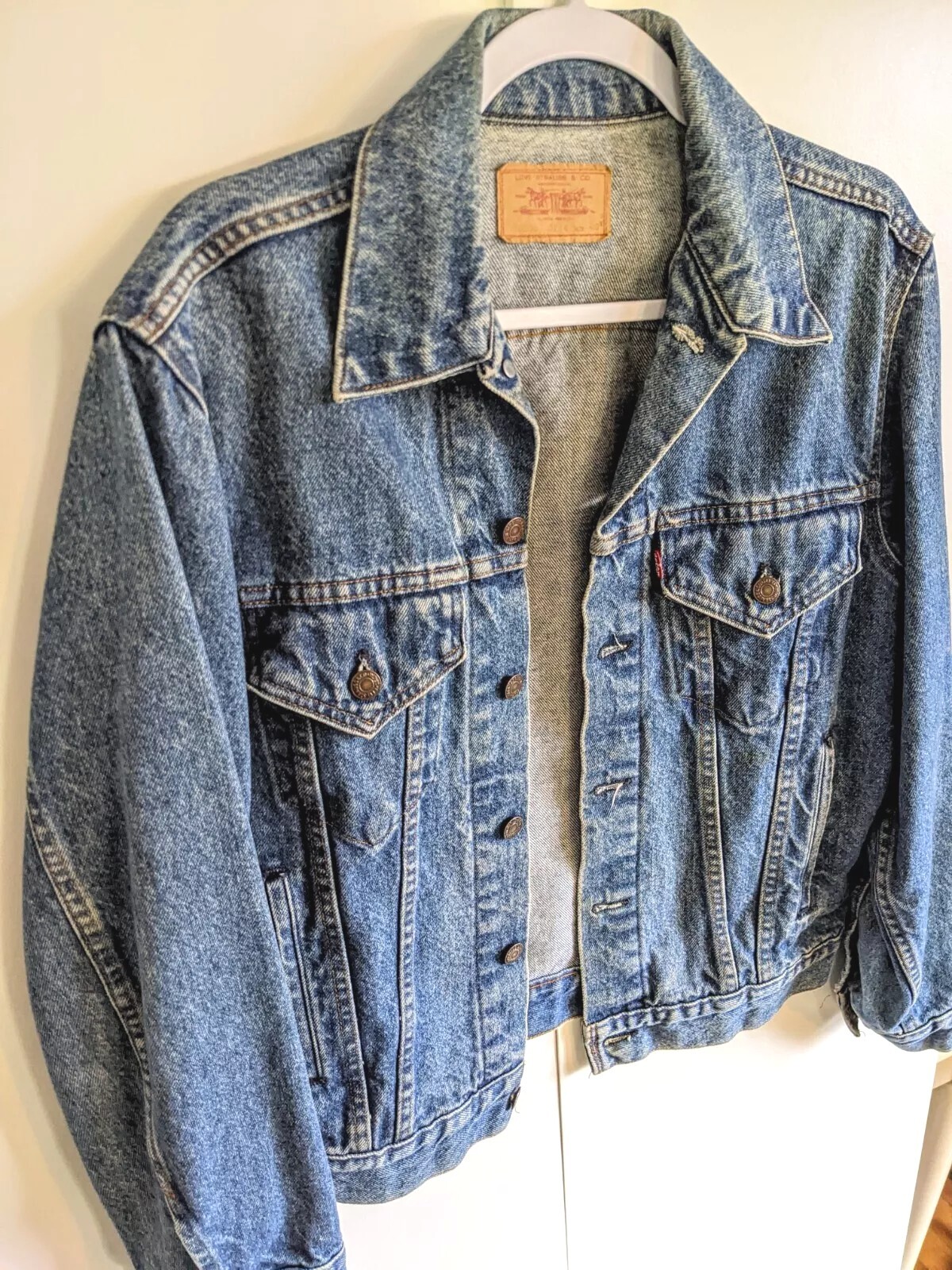 Vintage 80s Jean Jacket LEVI STRAUSS BLUE TRUCKER 70506-0214 SIZE 40-MADE in USA