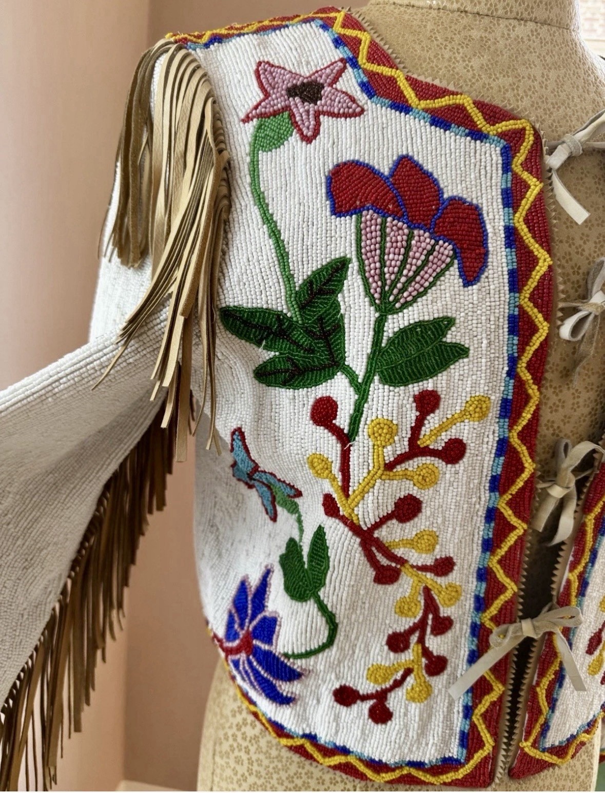 Hairston Roberson Museum-Quality Fully Beaded Native American–Style Jacket XS-S