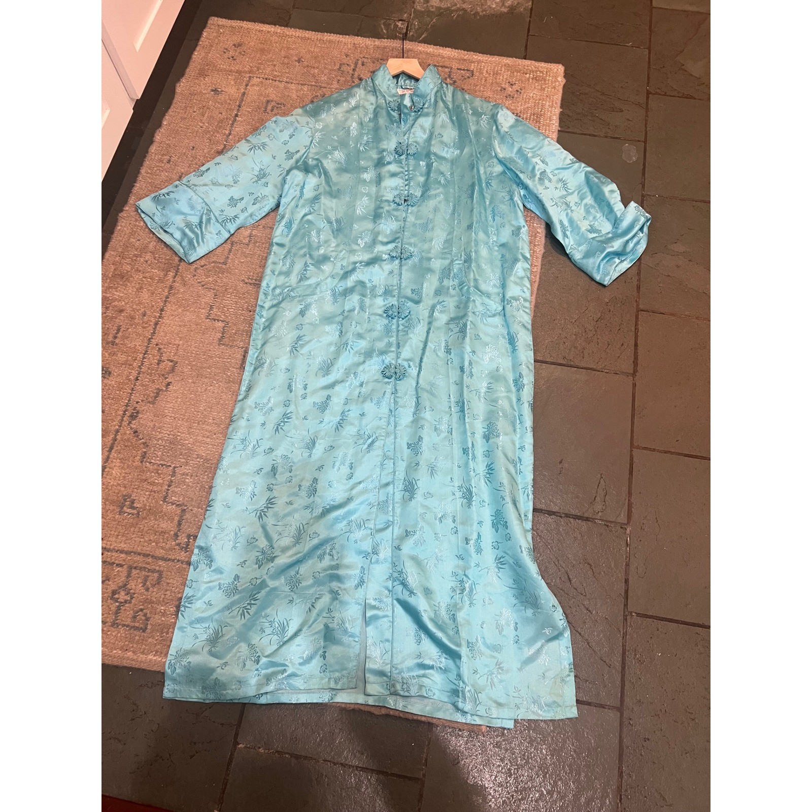 Vintage Cool BLue Silk Robe /Dressing Gown Floral Jacquard Old Money Luxury XL