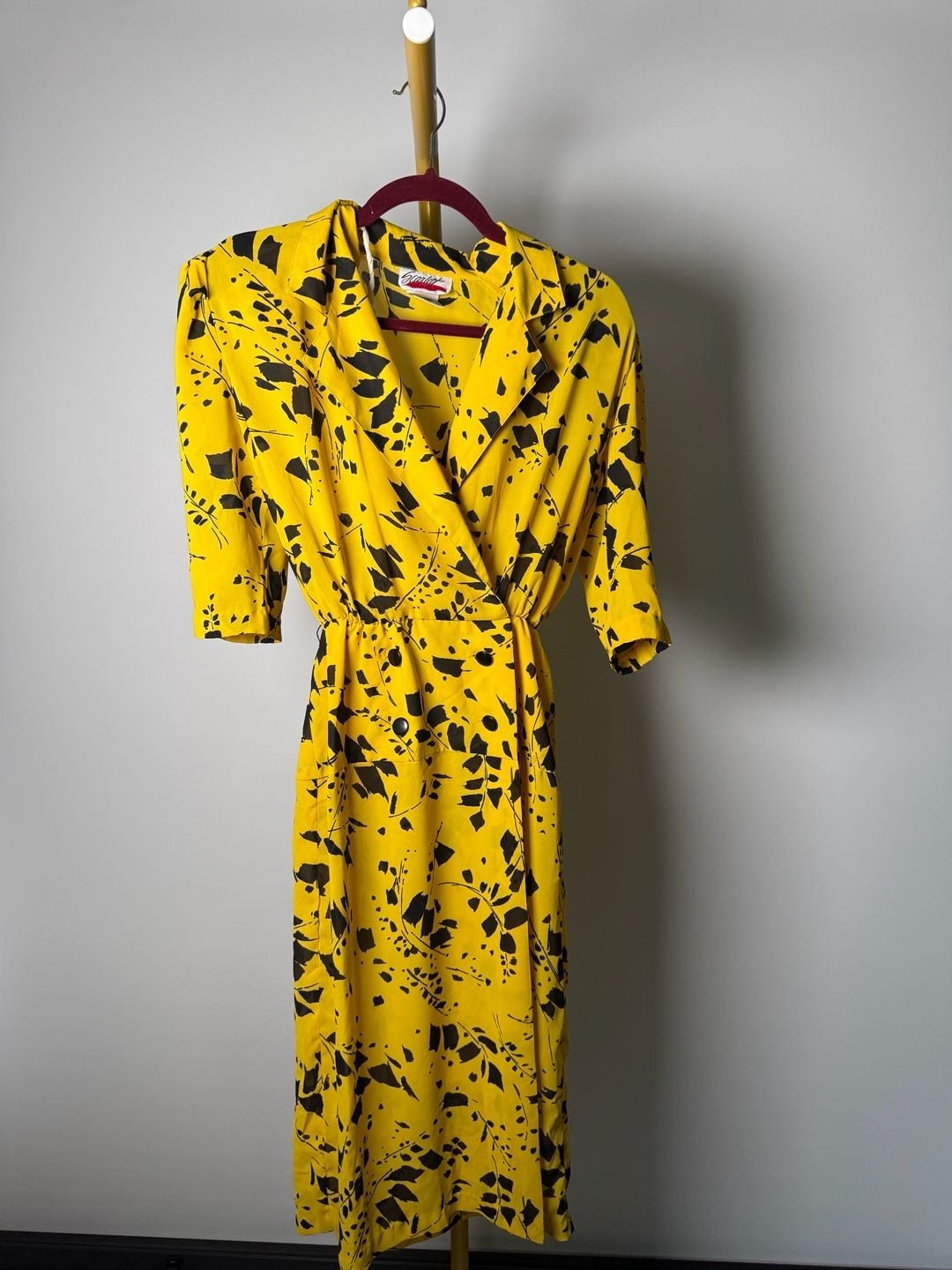 Vintage Scarlett Yellow and Black Leaf Print Double Breasted Dress