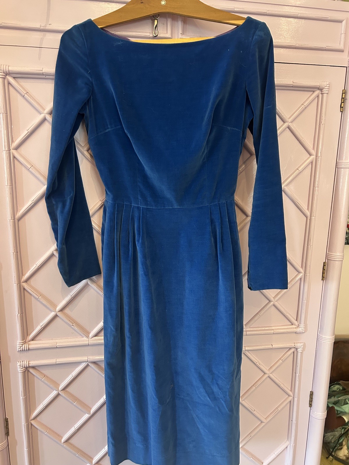 Vintage 50s or 60s Blue Velvet Cocktail Pencil Dress With Belt Size Small