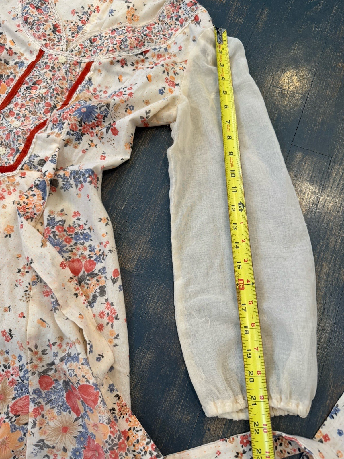 Beautiful 1970s Vintage Prairie Hippie Bohemian Summer Dress S/M Floral