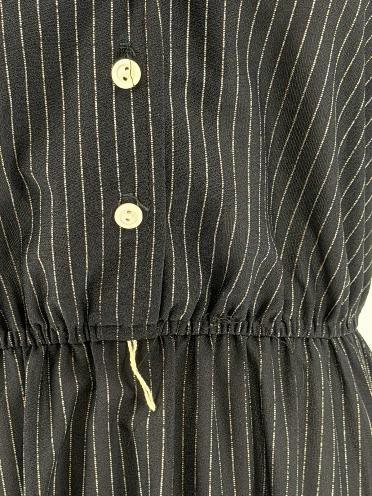 Vintage Tab-Sleeve-Black & White Pinstripe Shirtwaist dress-Size 14-No Belt
