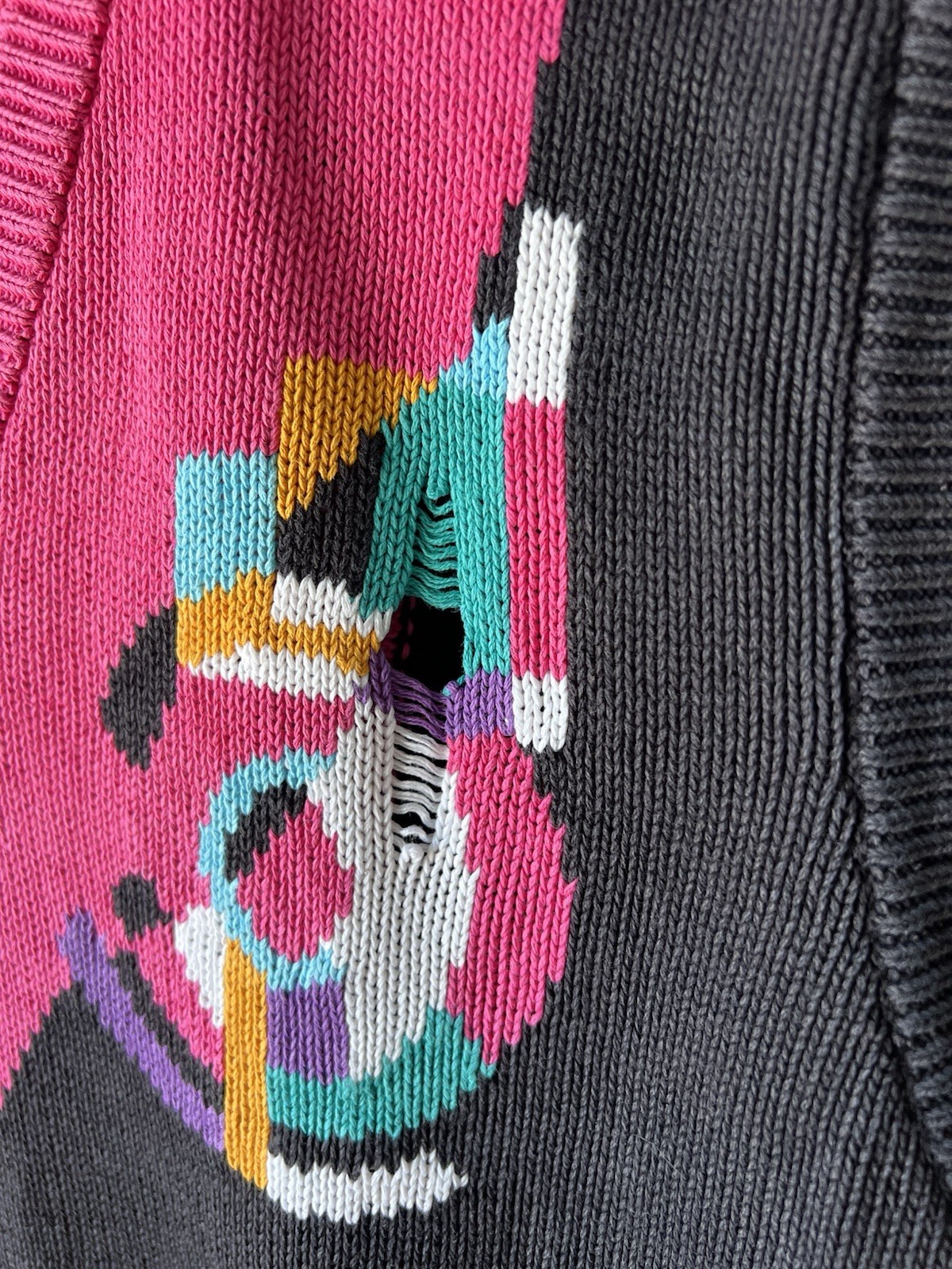 Vintage Geometric Knit Sweater Vest Pink Black Multicolor Regular Large