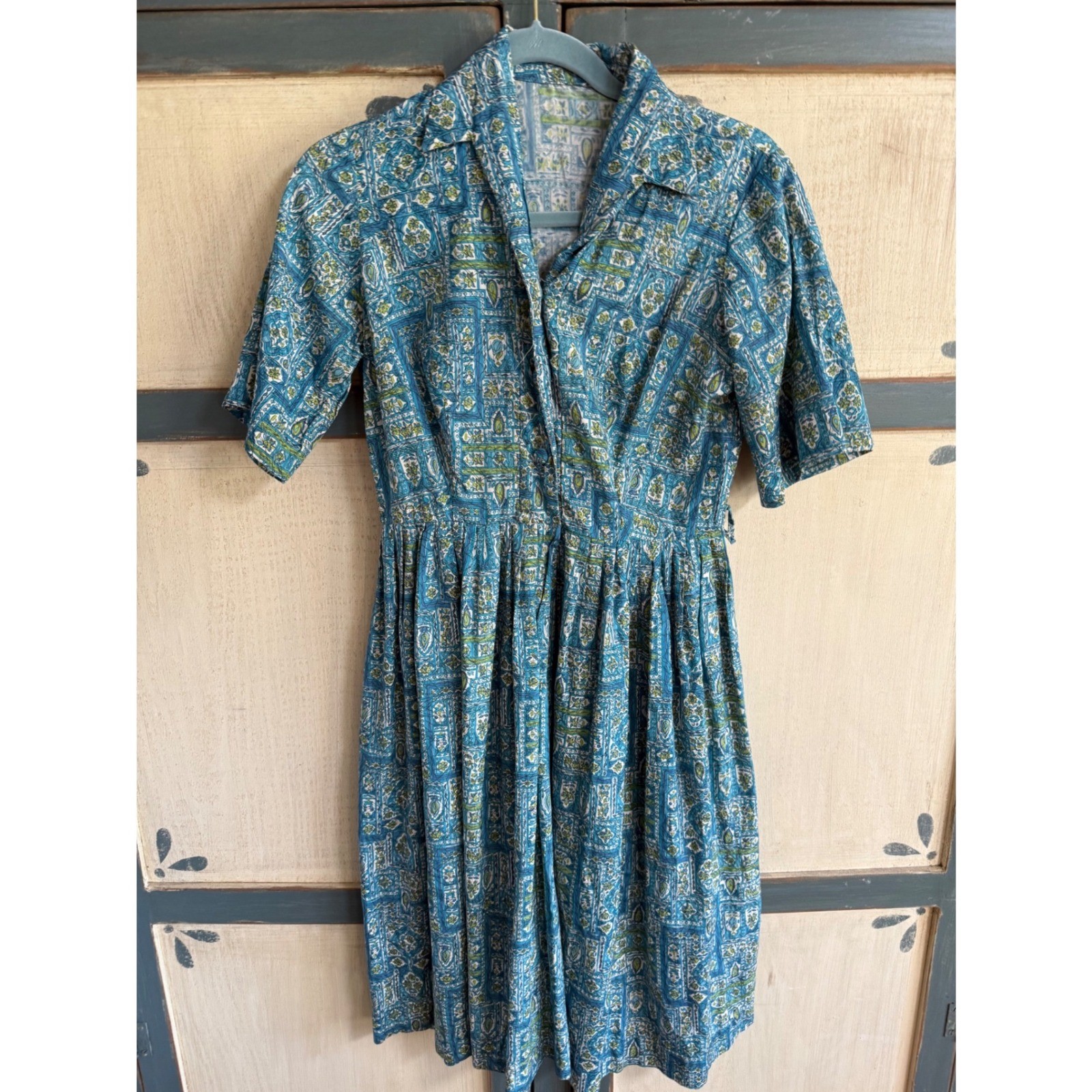 Vintage Teal Green Geometric Paisley Tile Print Short Sleeve Shirt Dress Pleated