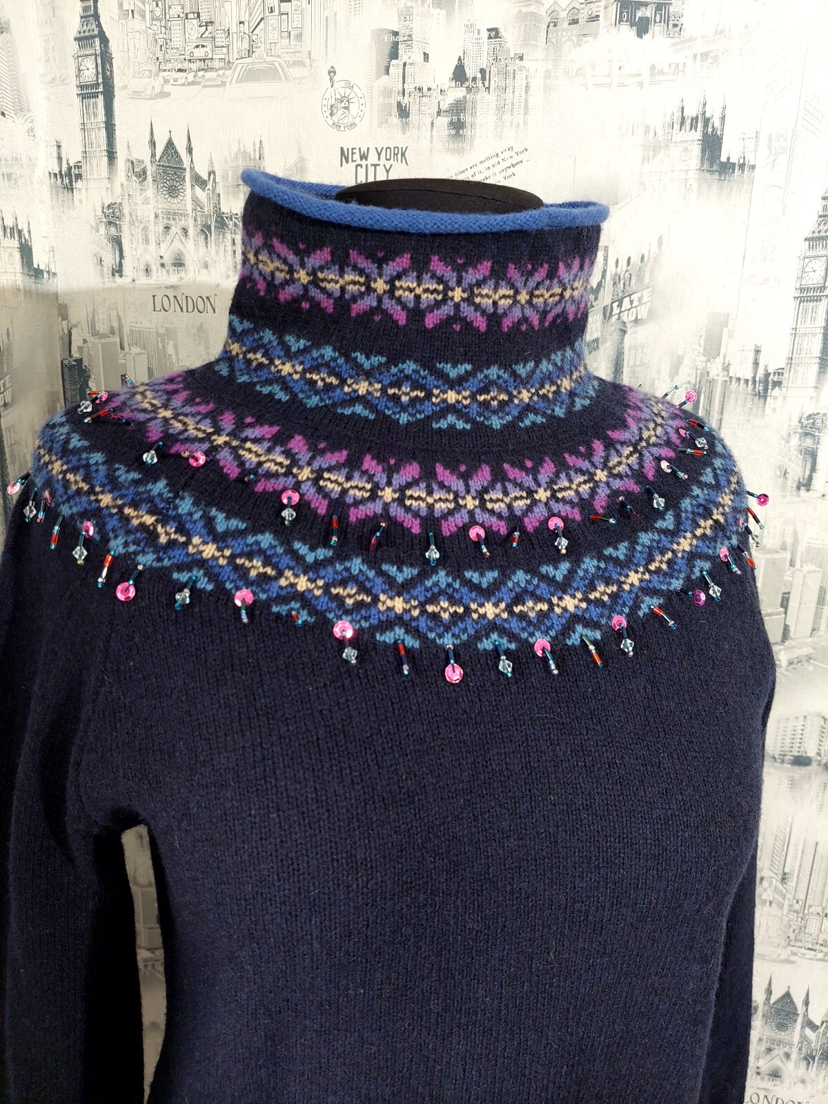 VTG Laura Ashley Sweater 100% Lambswool Multicolor Fair Icle Beaded Knit Sz S /P