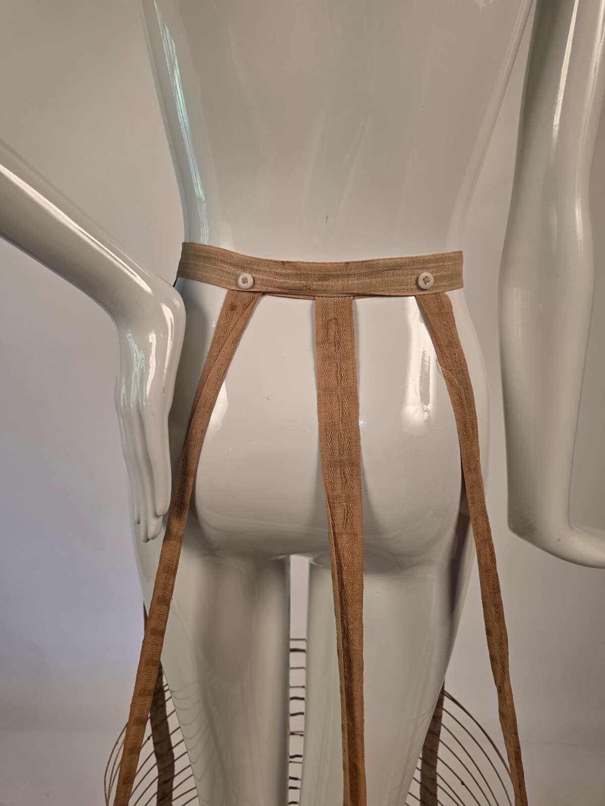 VICTORIAN 1880’S HOOP CAGE FOR BUSTLE DRESS 