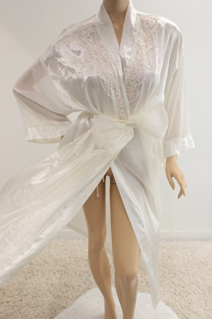 Vtg Long Robe Soft Slippery Satin Plus Size 3X Bridal Lace Shiny Diva Feminine