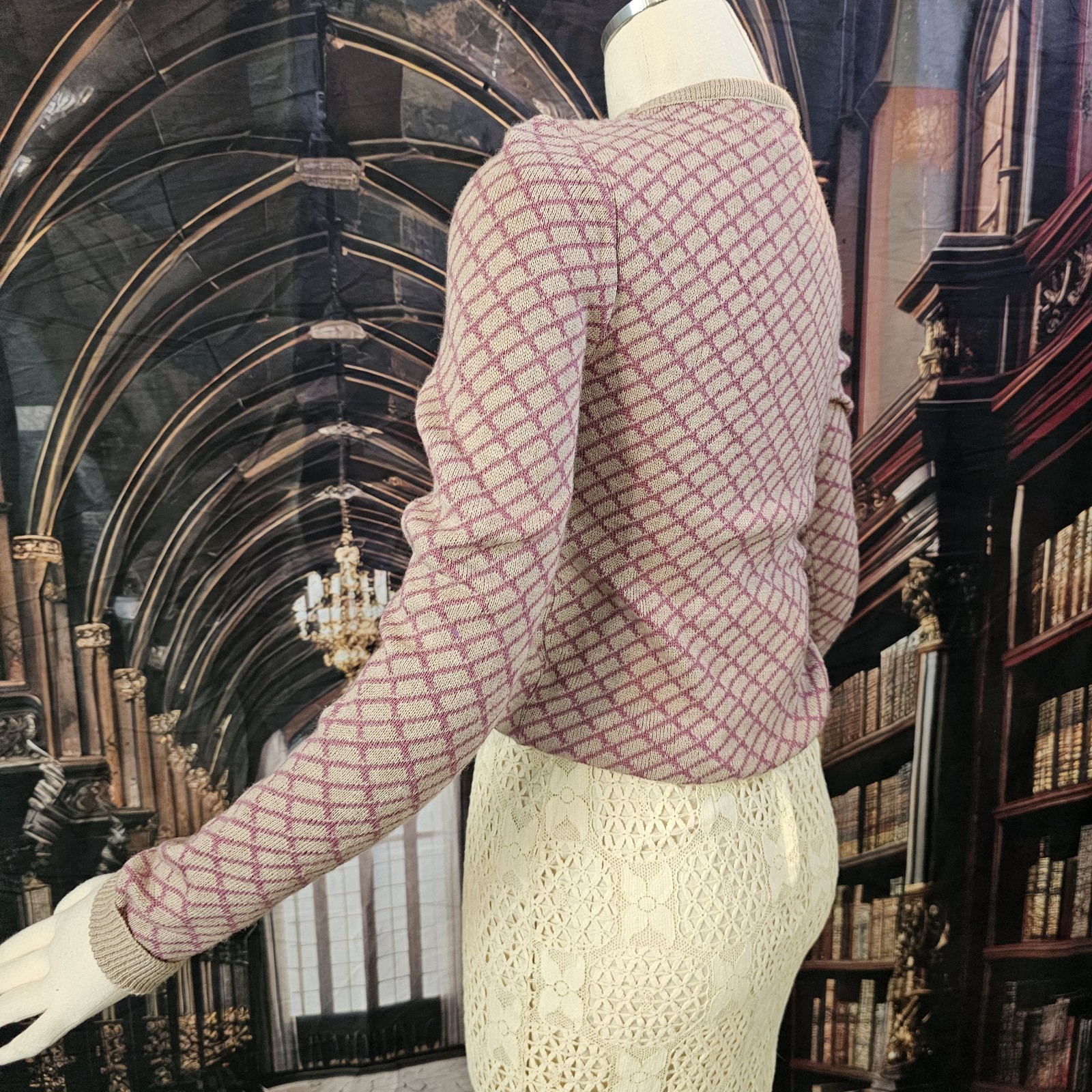 Vintage 1970s Sweater Pullover Mauve Pink Beige Diamond Pattern Double B