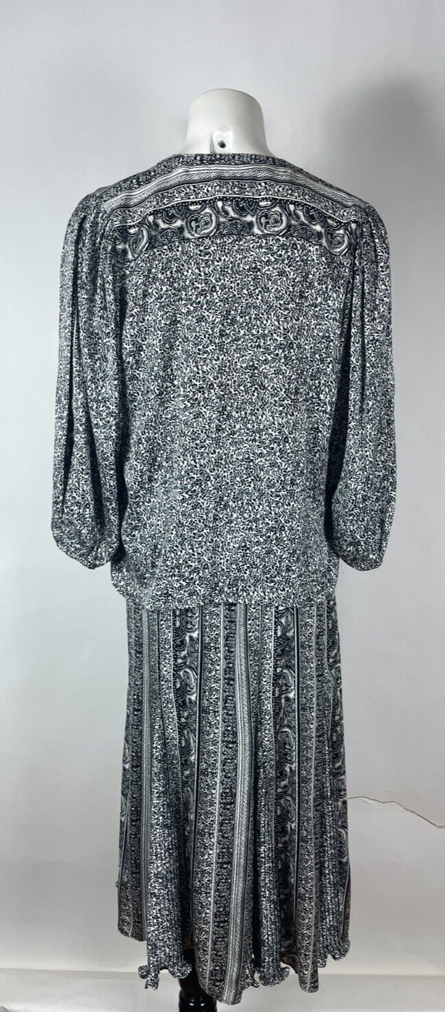 Vintage 80s DIANE FREIS ORIGINAL Jacquard Skirt suit ensemble 40&Prime; Bust M/L
