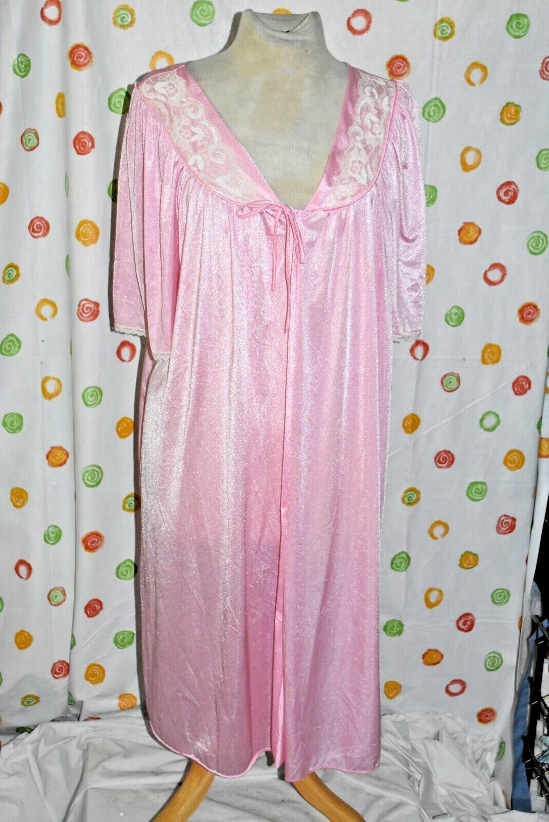 Vintage SAN SOUCI Pink NYLON LACE neck housecoat robe WOMENS 1X USA! EUC