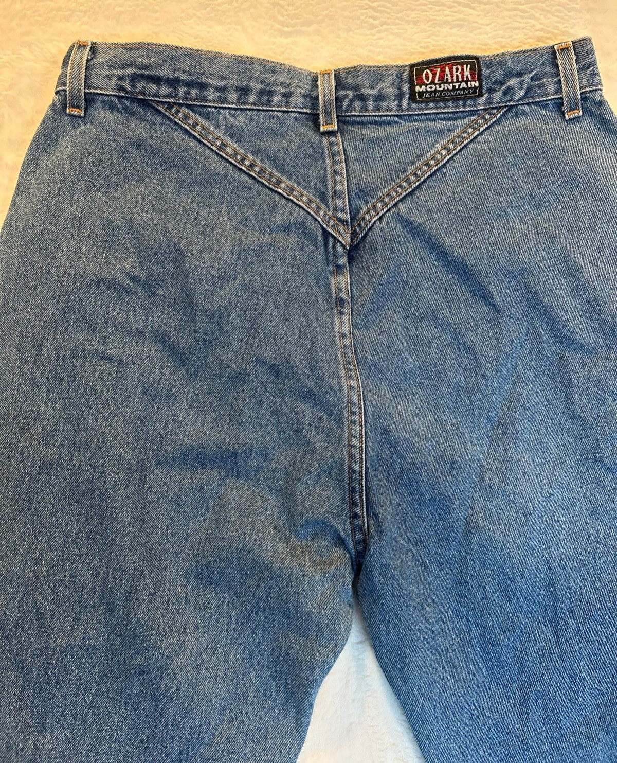 Vintage 80s 90s Ozark Mountain Jeans Women&rsquo;s High Rise Made in USA V-Yoke 33×32