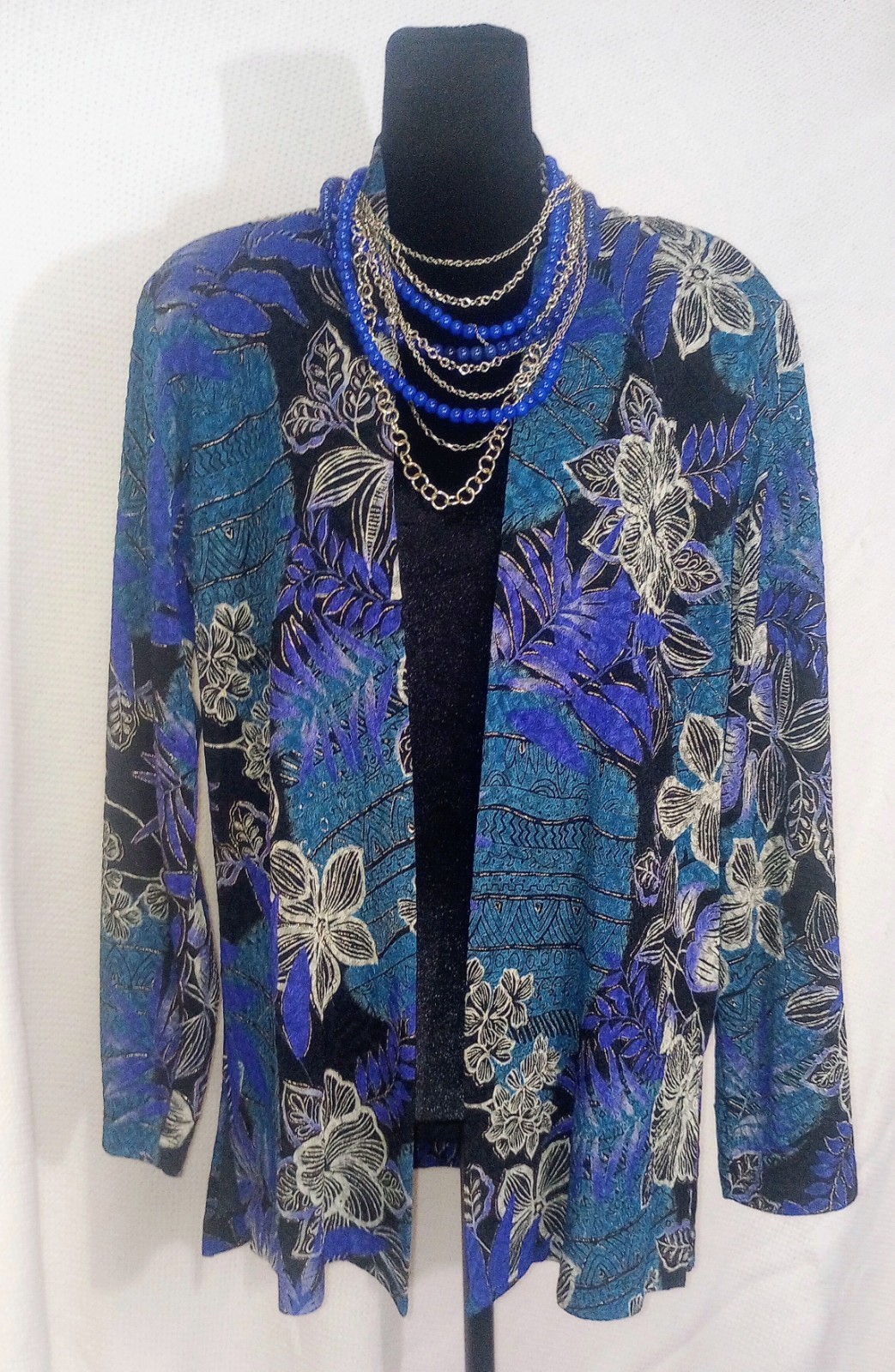 Vintage Drapers & Damons Floral Open Front Acetate/Poly Blend Jacket. Size M.