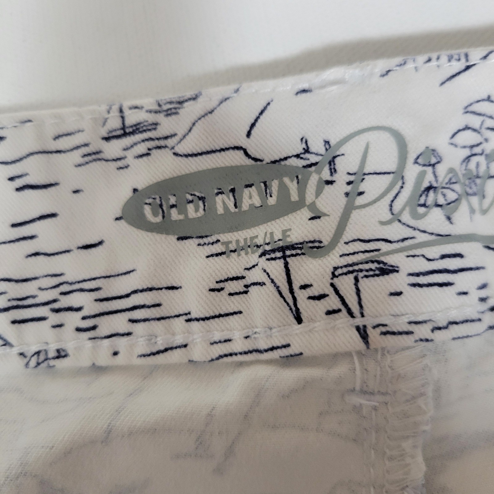 Old Navy Pixie Chino Ankle Pants Wmns 14 Scenic Toile Print Y2K Coquette Preppy
