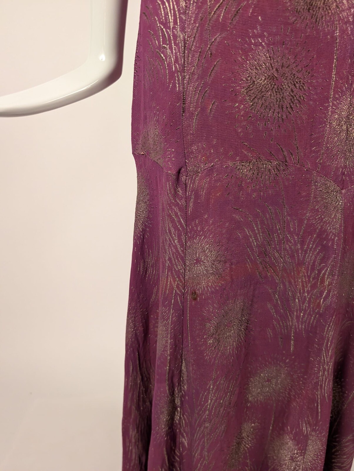 HOLLYWOOD GLAMOUR 1930’S METALLIC GOLD LAME BROCADE FUCHSIA LONG DRESS 