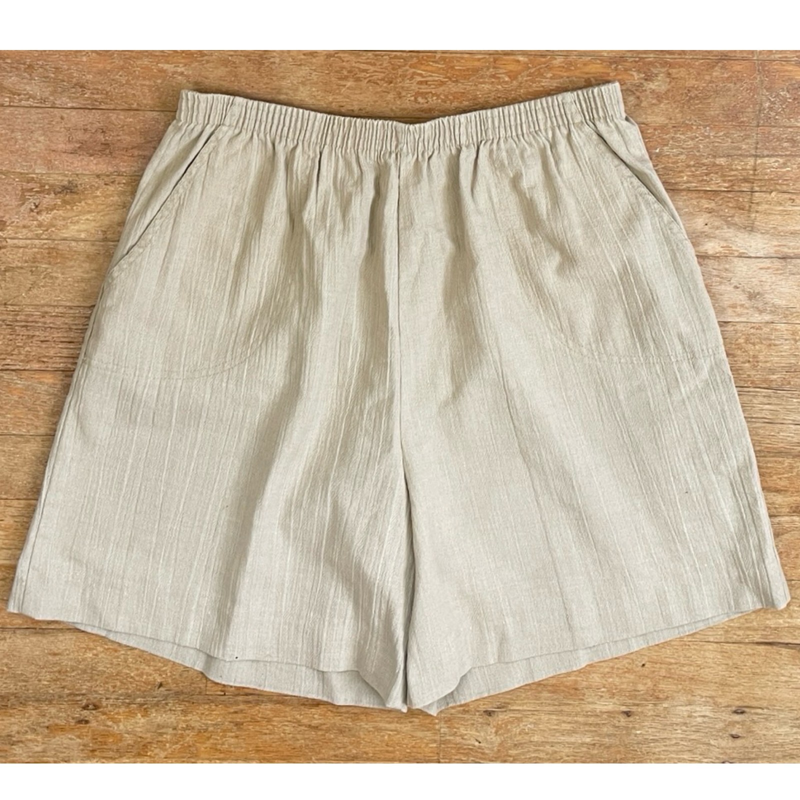 Vintage Wide Leg Shorts Size XL 33-36&Prime; Waist 80s Beige Cotton Blend High Waist