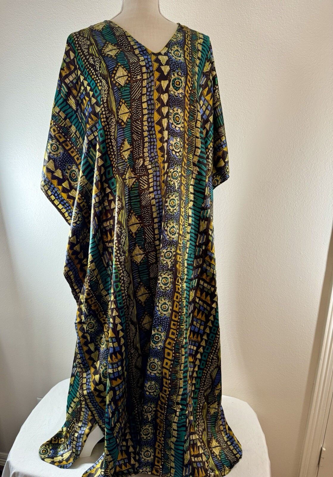 Winlar Vtg Long 90&rsquo;s Kaftan Multi Colored One Size Fits ALL Golden/Teal etc.