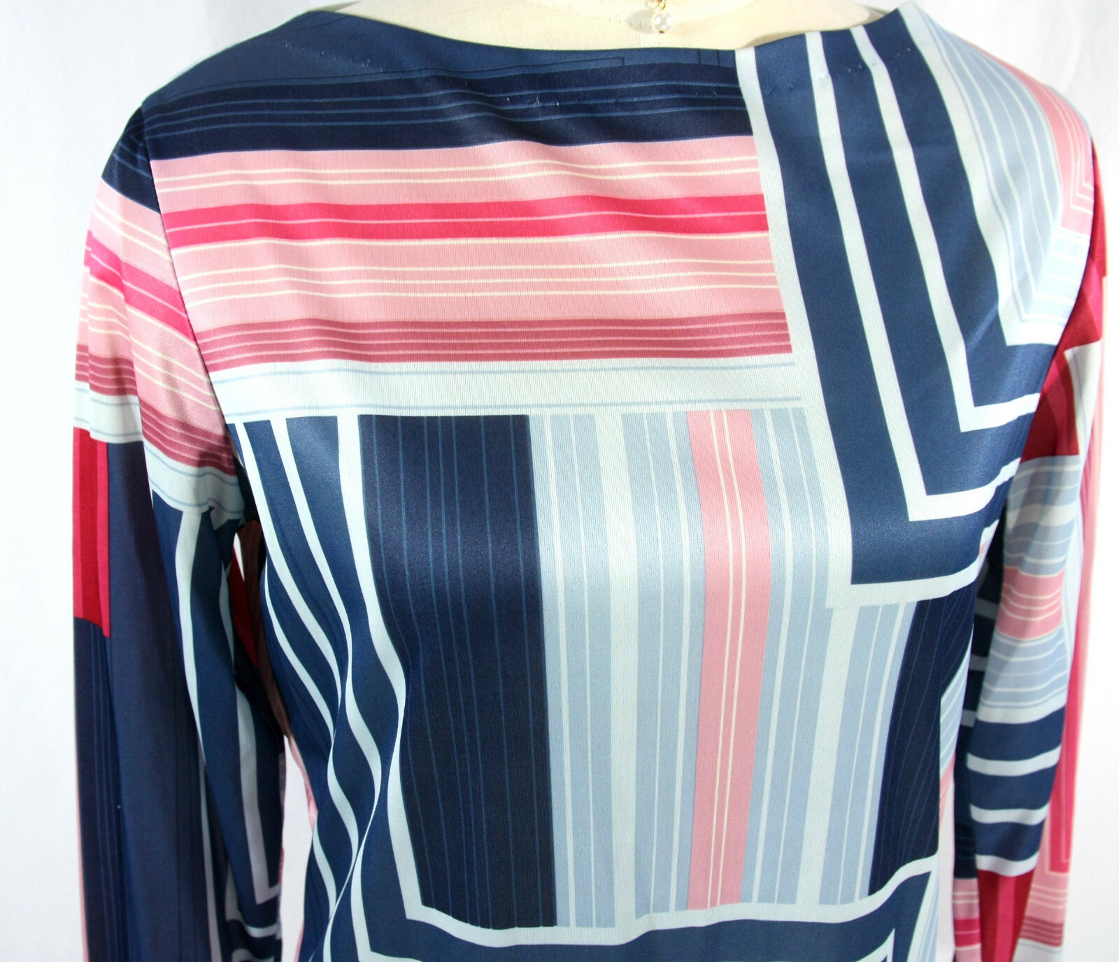 Vintage Lady Blair Abstract Zig Zag Stripes Boat Neck Tunic Top Blue 1970s M