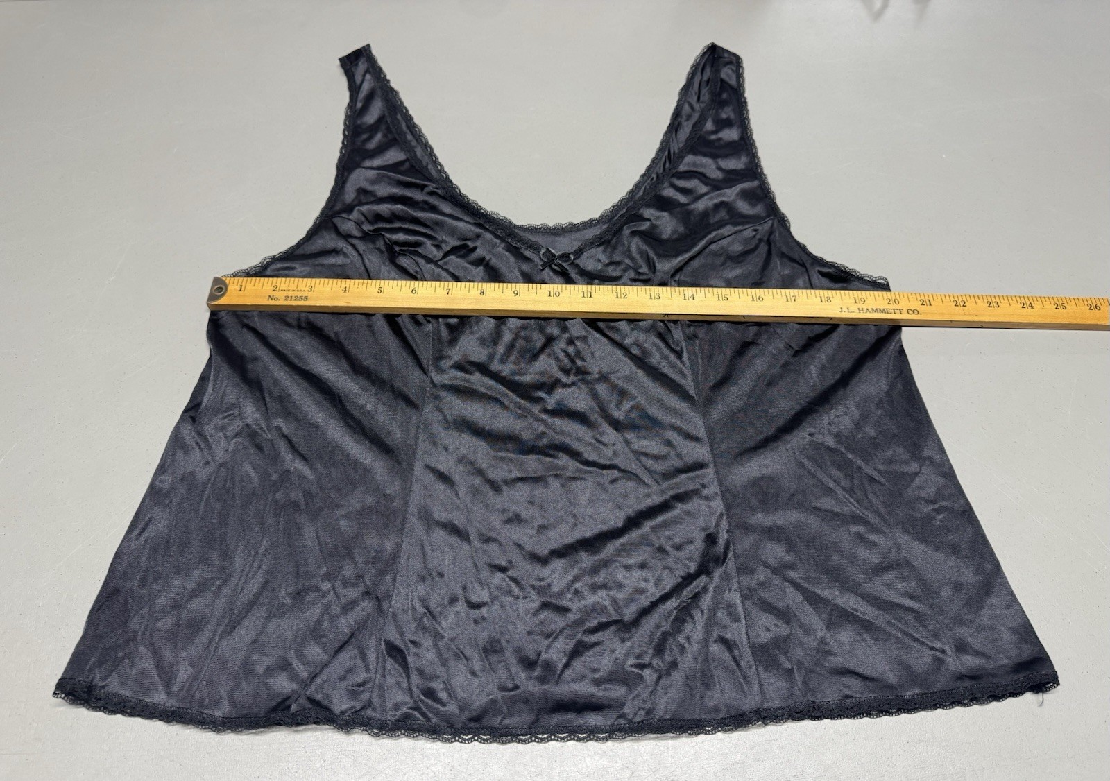 Vtg VASSARETTE SILKY BLACK nylon camisole Cami Fairy Whimsical 17-809 Sz 2XL EUC