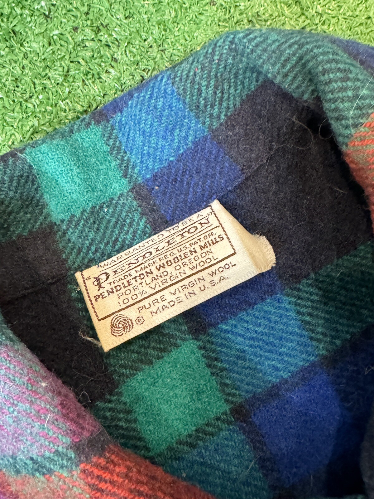 Vintage 1950s Era Pendleton 100% Wool Over Coat Fringe Shaw Colorful Size Large