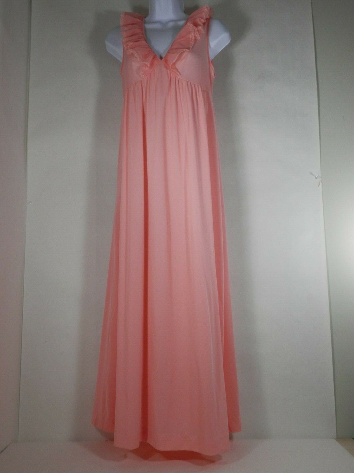Vintage Nightgown Deena Womens sz Sm made in USA Light Orange/ Peach Ruffles