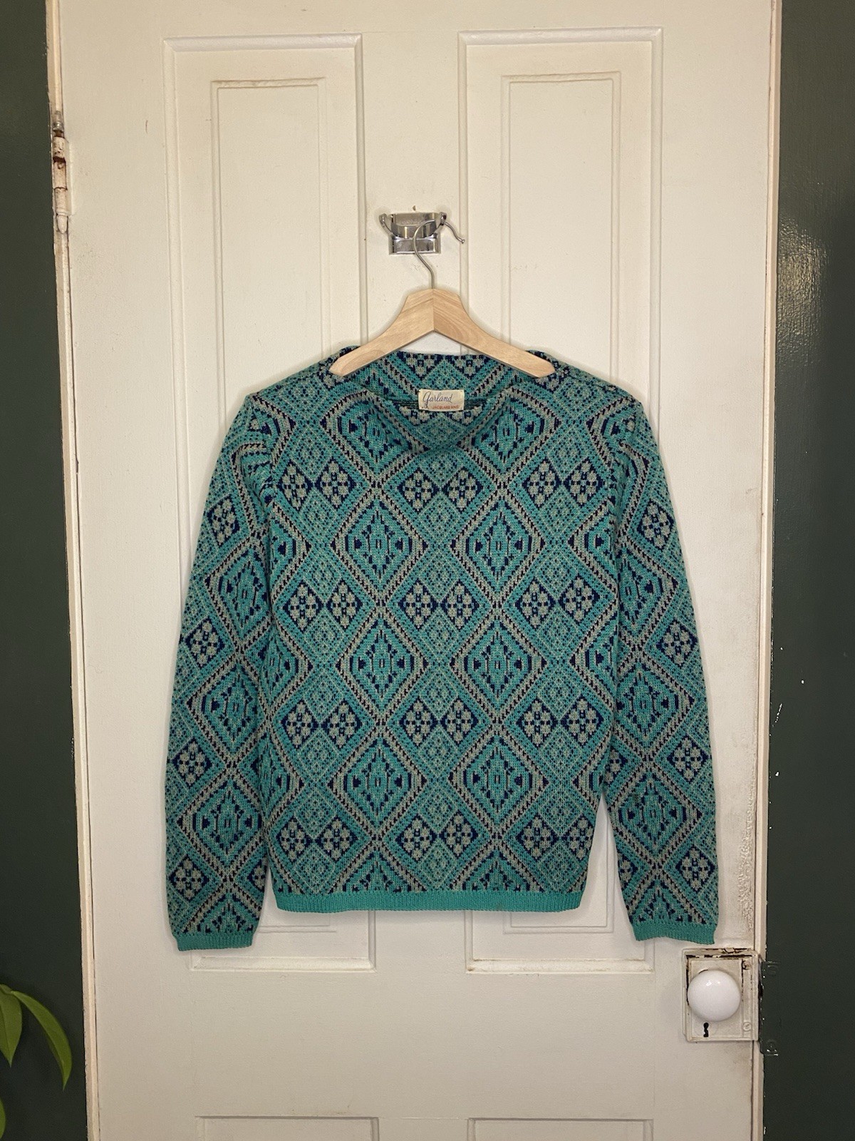 Mid Century Modern Vintage Sweater Boat Neck Jacquard Knit 60s-70s Wool Sweater