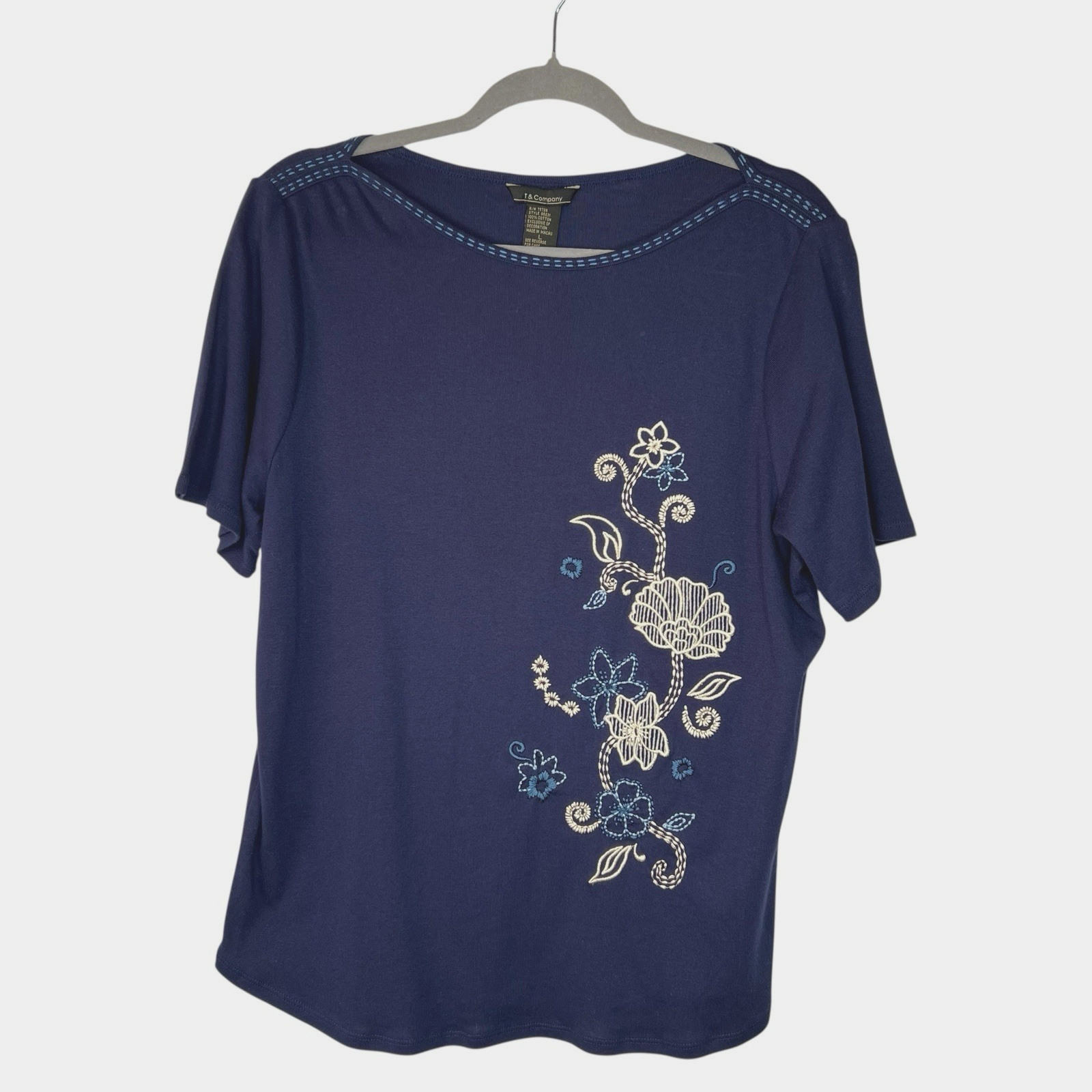 NWT Vintage T & Company Women’s Floral Embroidered Boat Neck Top Large Blue