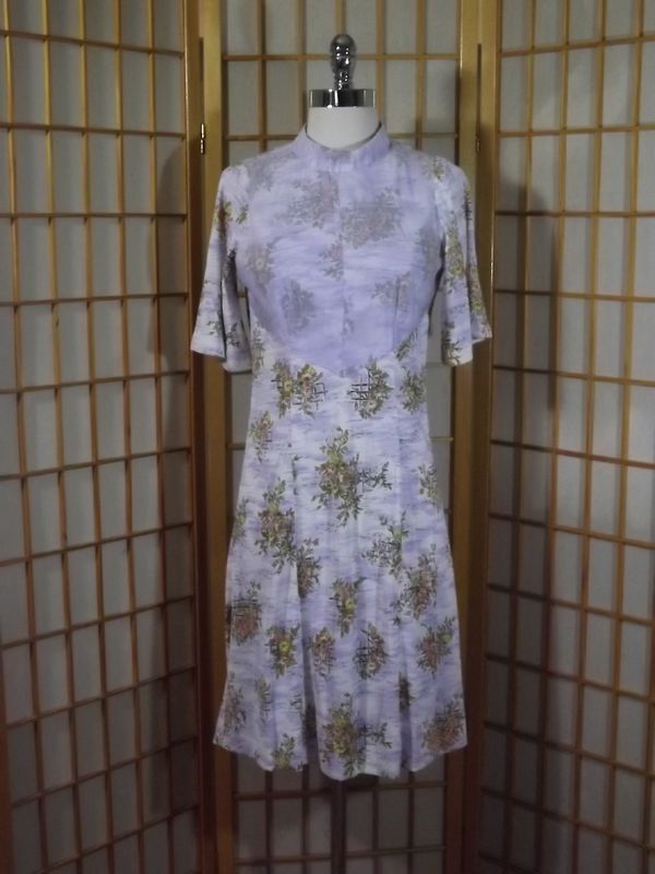 Vtg 1960s Frenchy Lavendar Floral Print SILKY NYLON CASUAL DRESS Sz M Summer SS