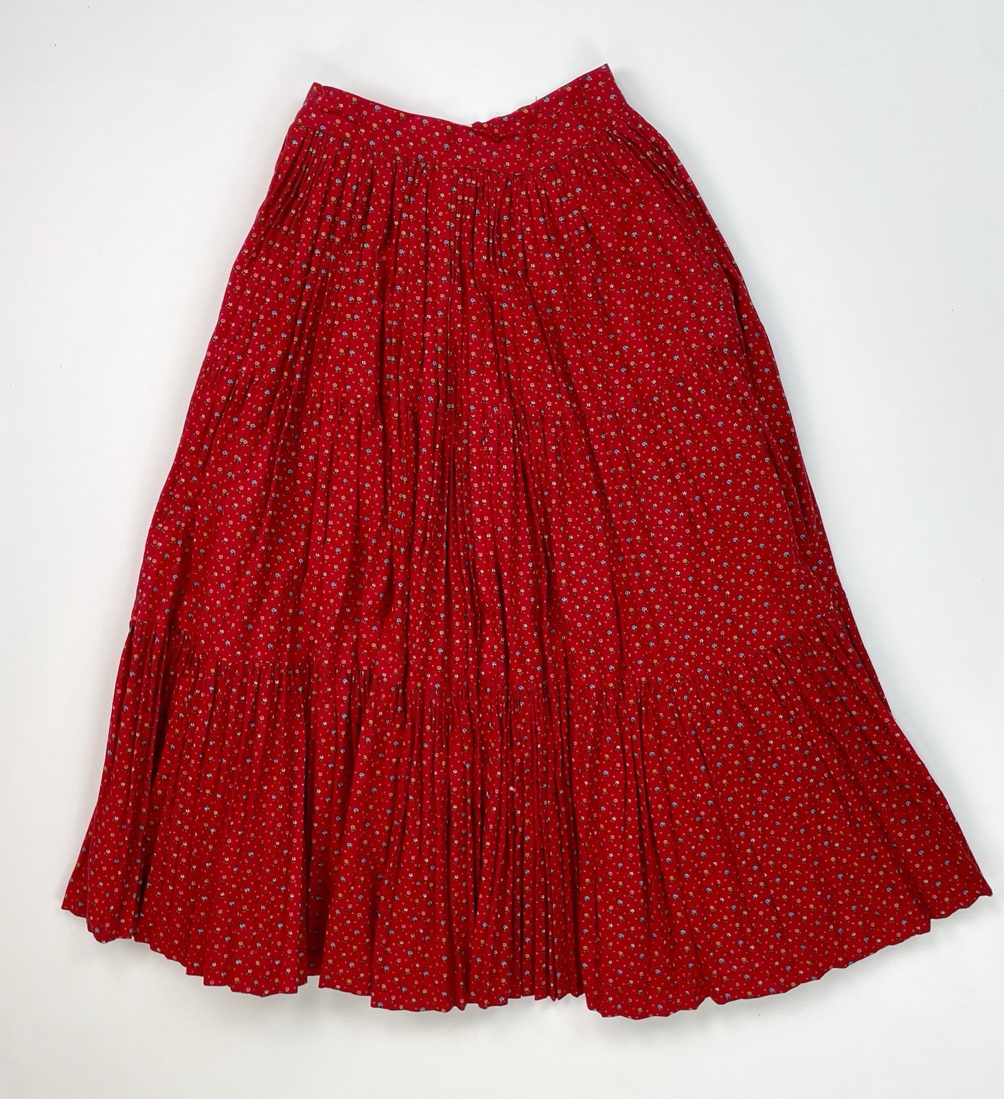 VTG Martha of Taos Broomstick Skirt Red Calico Cotton Patio Prairie Tiered XS