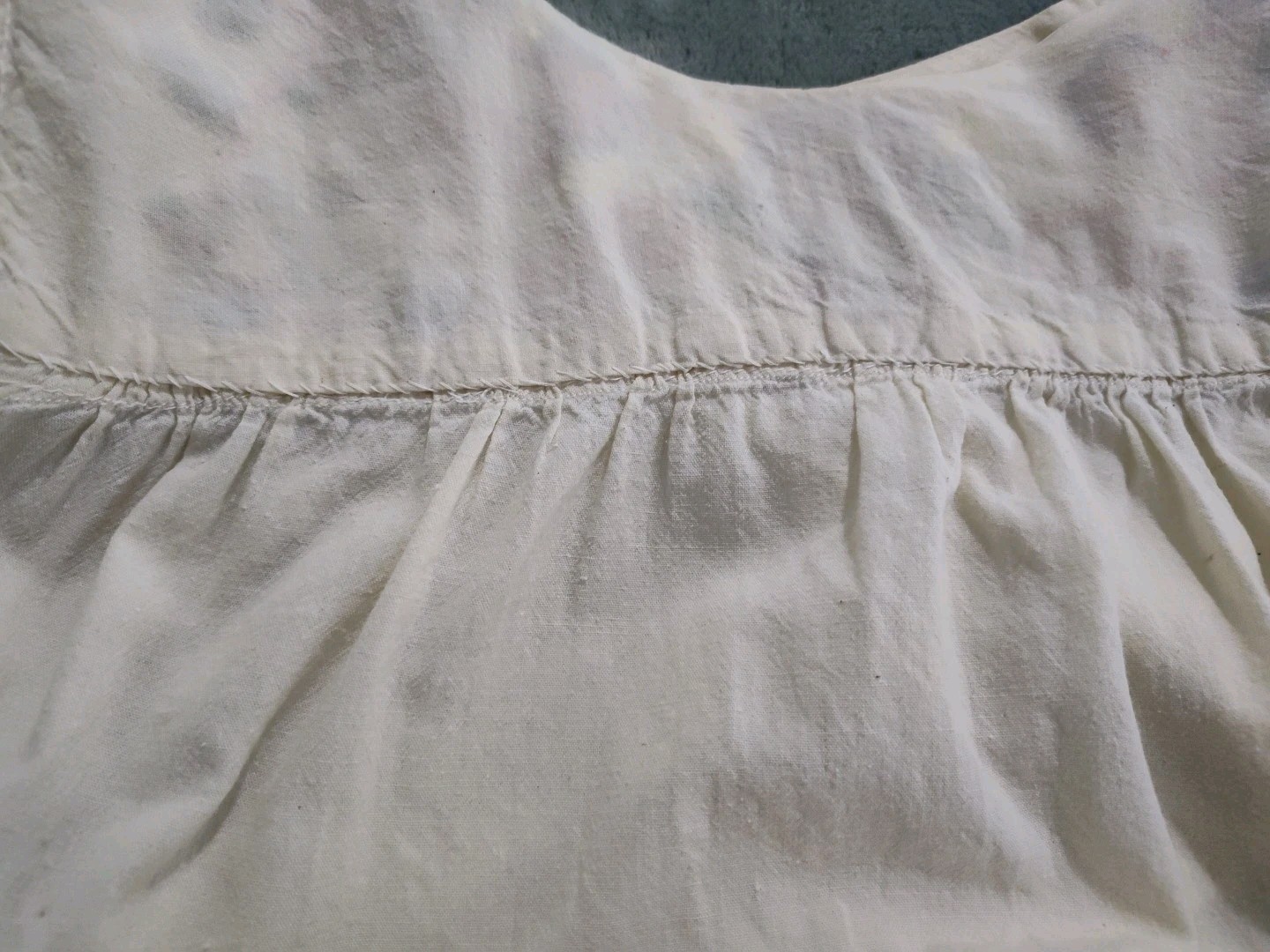 1970s Hand Embroidered Peasant Top Boho Floral Medium/Large Vintage Has Stains