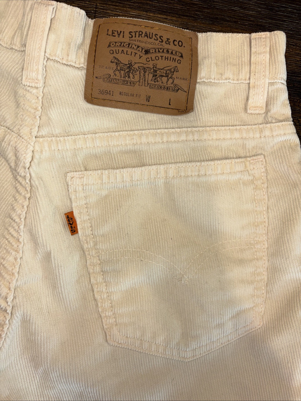 Vintage 90s Levi’s 941 Orange Tab Corduroy Shorts Made In USA Regular Fit Sz 6