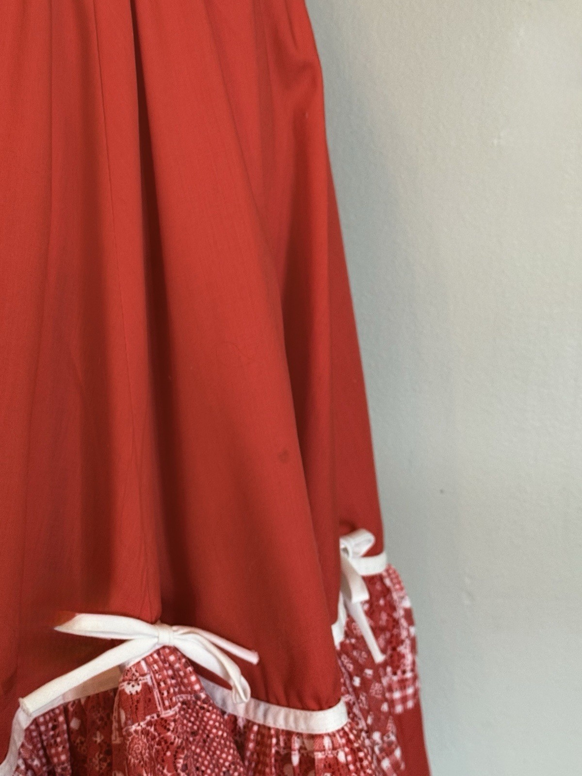 Vintage Partners Please! Malco Modes Size L Pull-On Squaredancing Skirt Red