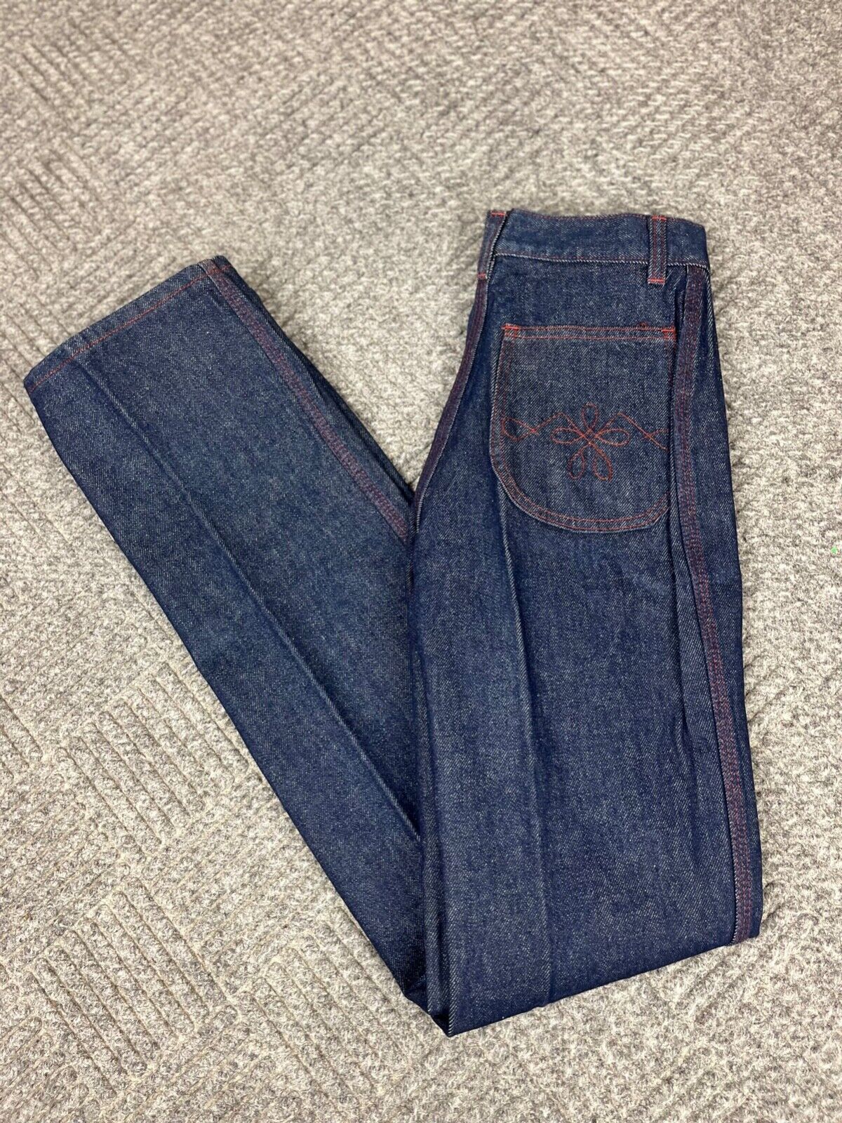 Vintage 70&rsquo;s Levis Jeans Womens 23×34 Embroidered Dark Wash RARE NOS