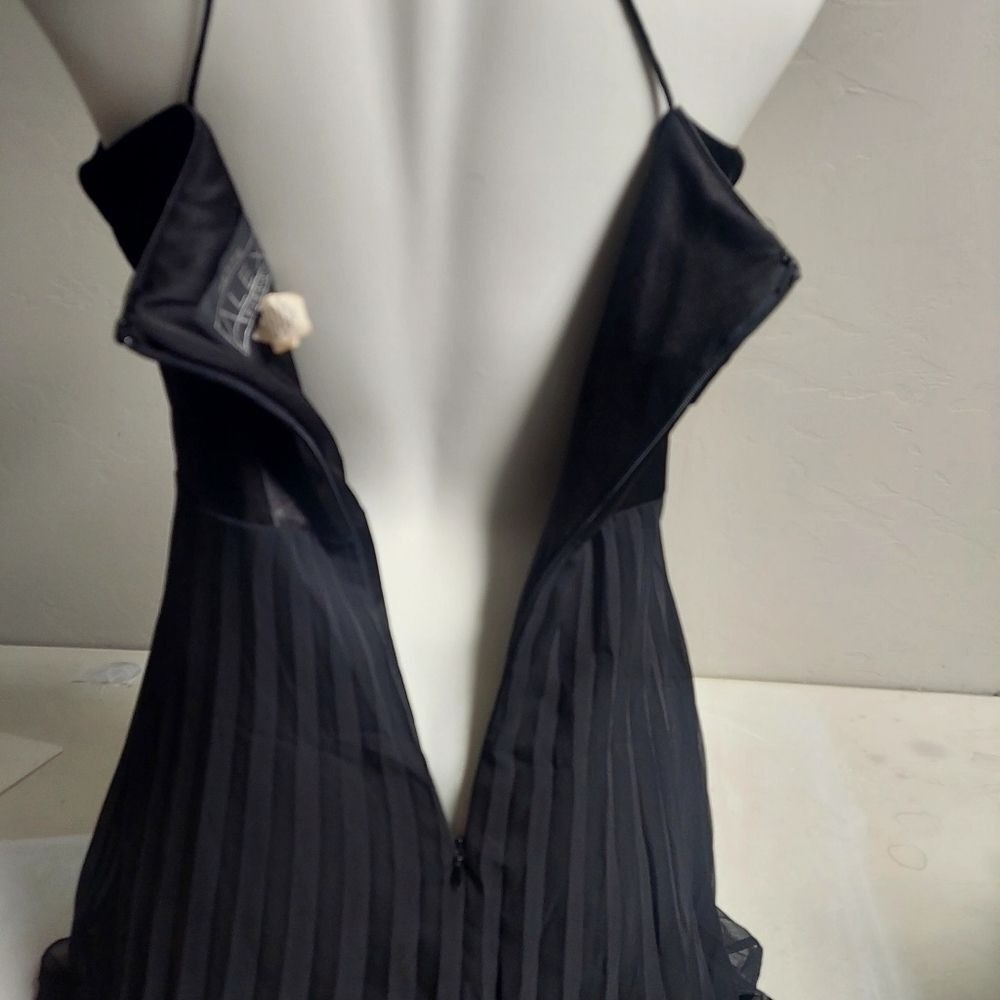 Alex Evenings Black Dress Size 12P Babydoll Velvet Satin Pleated