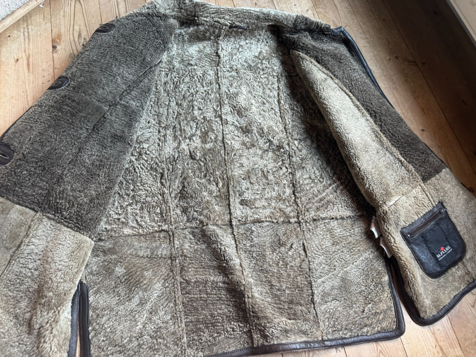 Vintage double face sheepskin jacket real leather oversized size 44/46 brown M. Flues