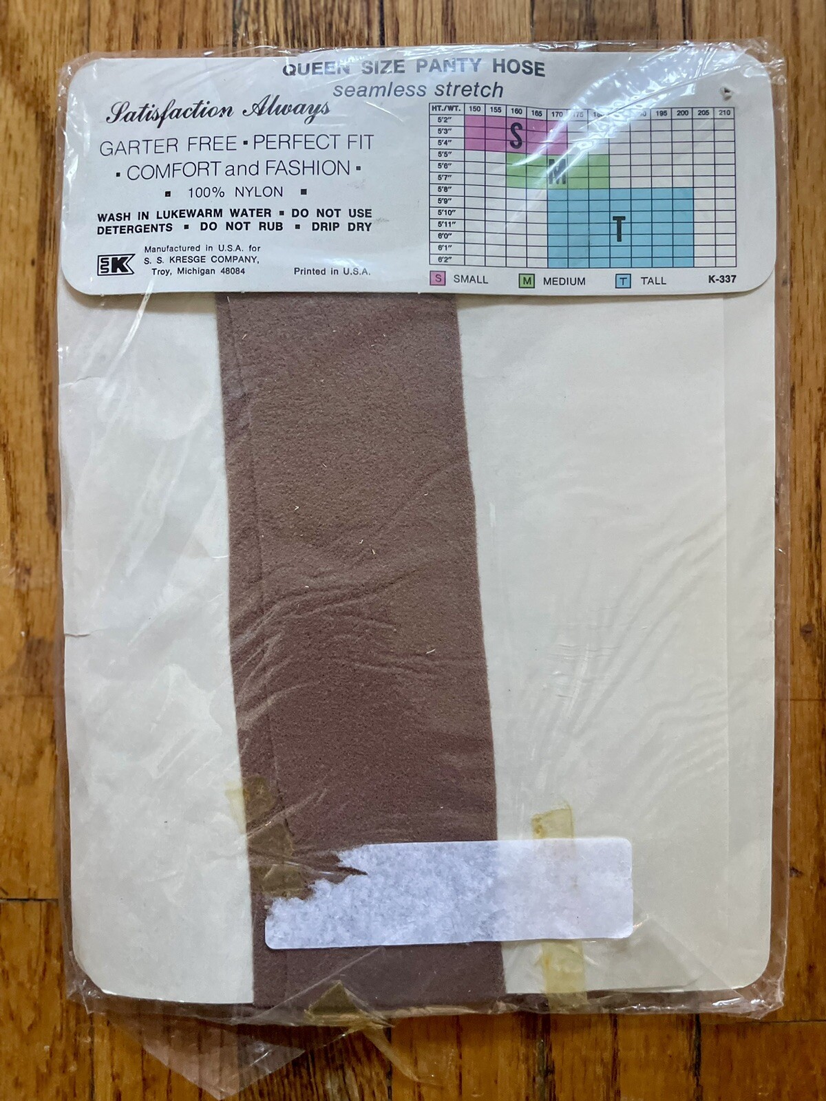Pantyhose 1970s Package Medium Mist Tone Queen Size