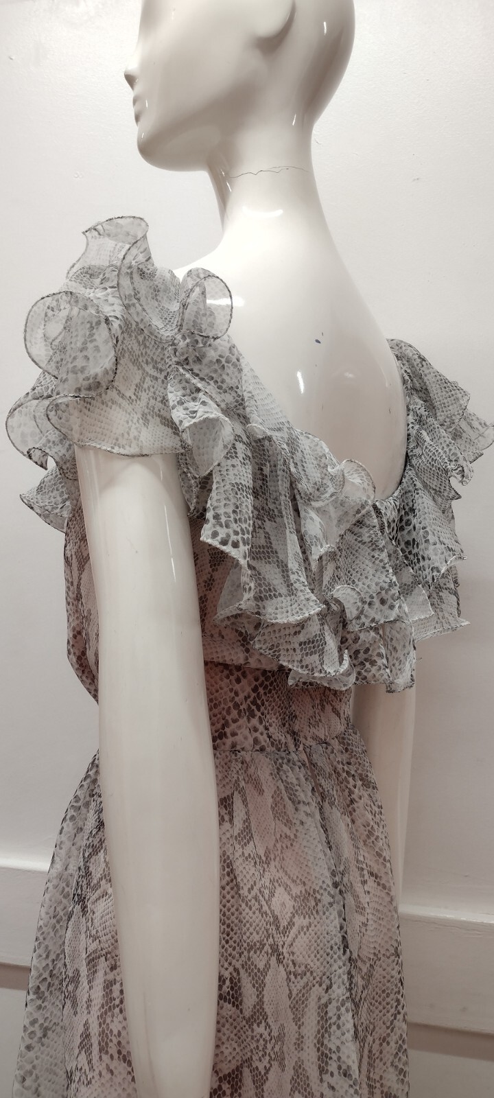 Vintage 80s Gray Snakeskin Chiffon Dress Ruffles Flamboyant Dolly Busty Size S/M