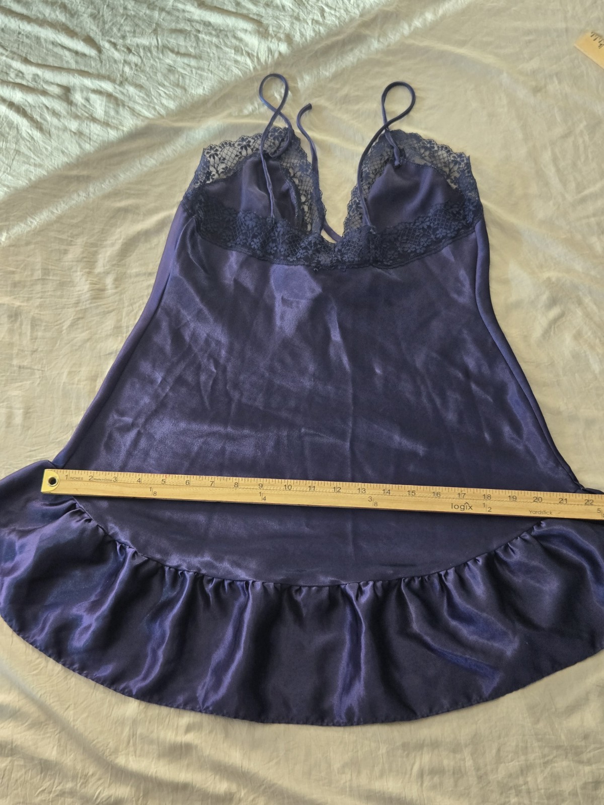Vintage Feather Bed Intimates Blue Satin Finish Lace Chemise Nightgown M