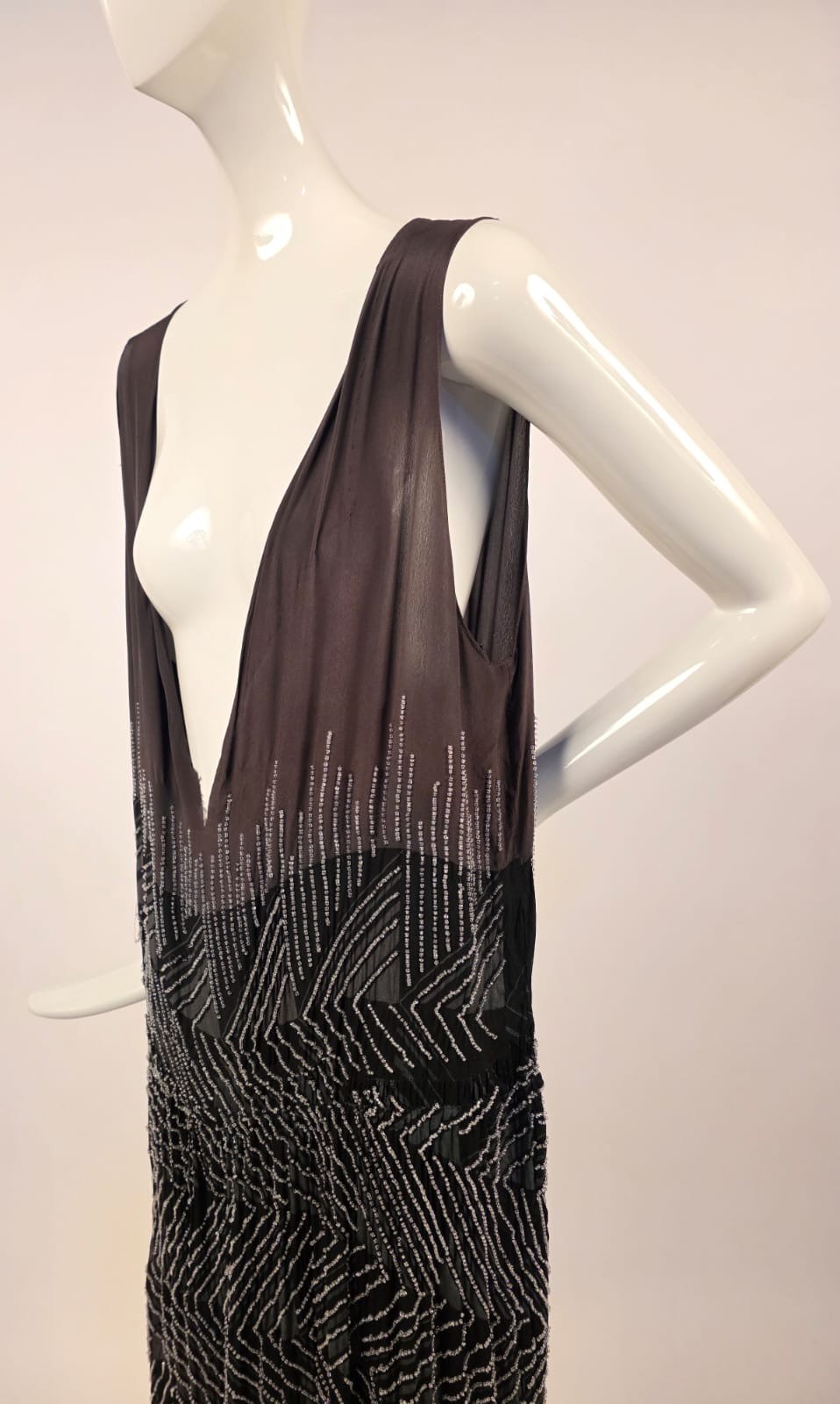FLAPPER 1920’S BLACK + GREY 2 TONE HEAVILY BEADED DRESS