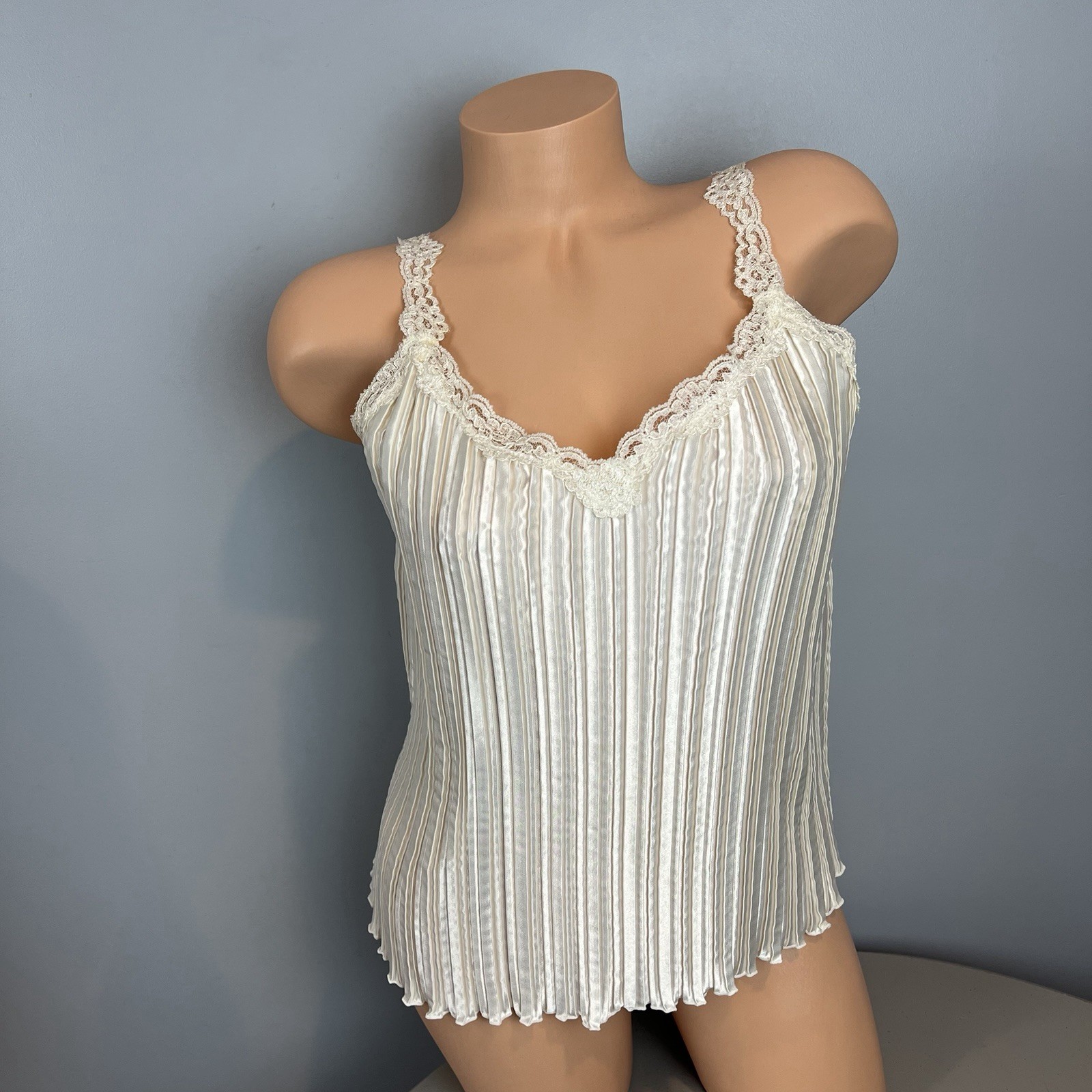 Vtg Night Magic Cinema Etoile Cami Size Medium Shiny Satin Dainty Coquette 90s