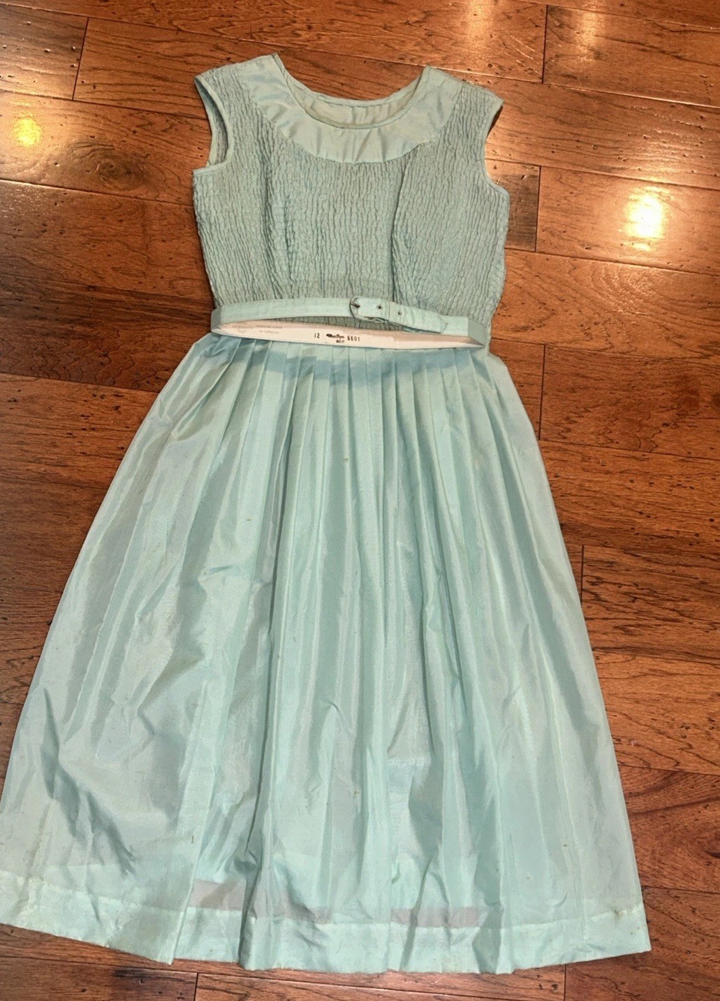 Vtg Women&rsquo;s 50s Sleeveless Seafoam Green Belted Party Dress Chiffon Pleats Sz 12