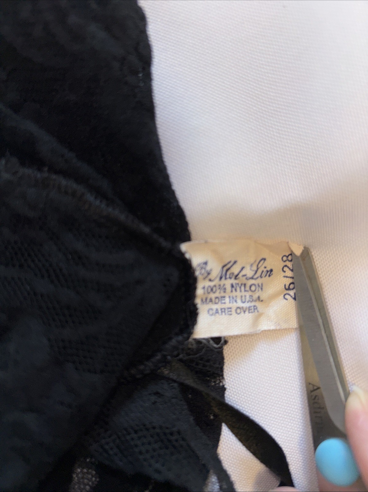 Vintage Mel-Lin 26/28 Full Figure Black Lace Chemise Slip Sheer USA Nightgown