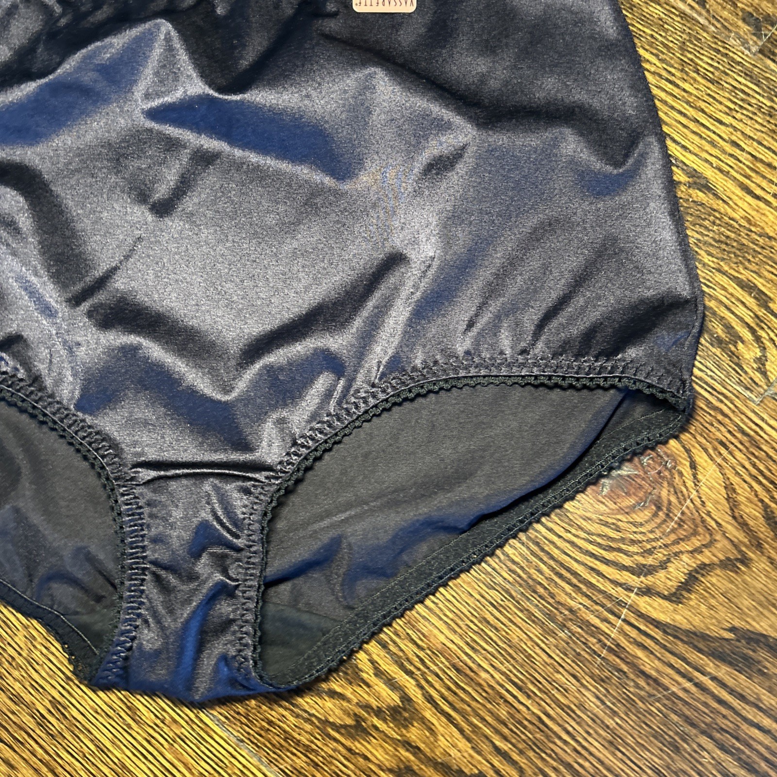 3X Vassarette Undershapers 40001 Light Control Briefs Panties Second Skin Satin