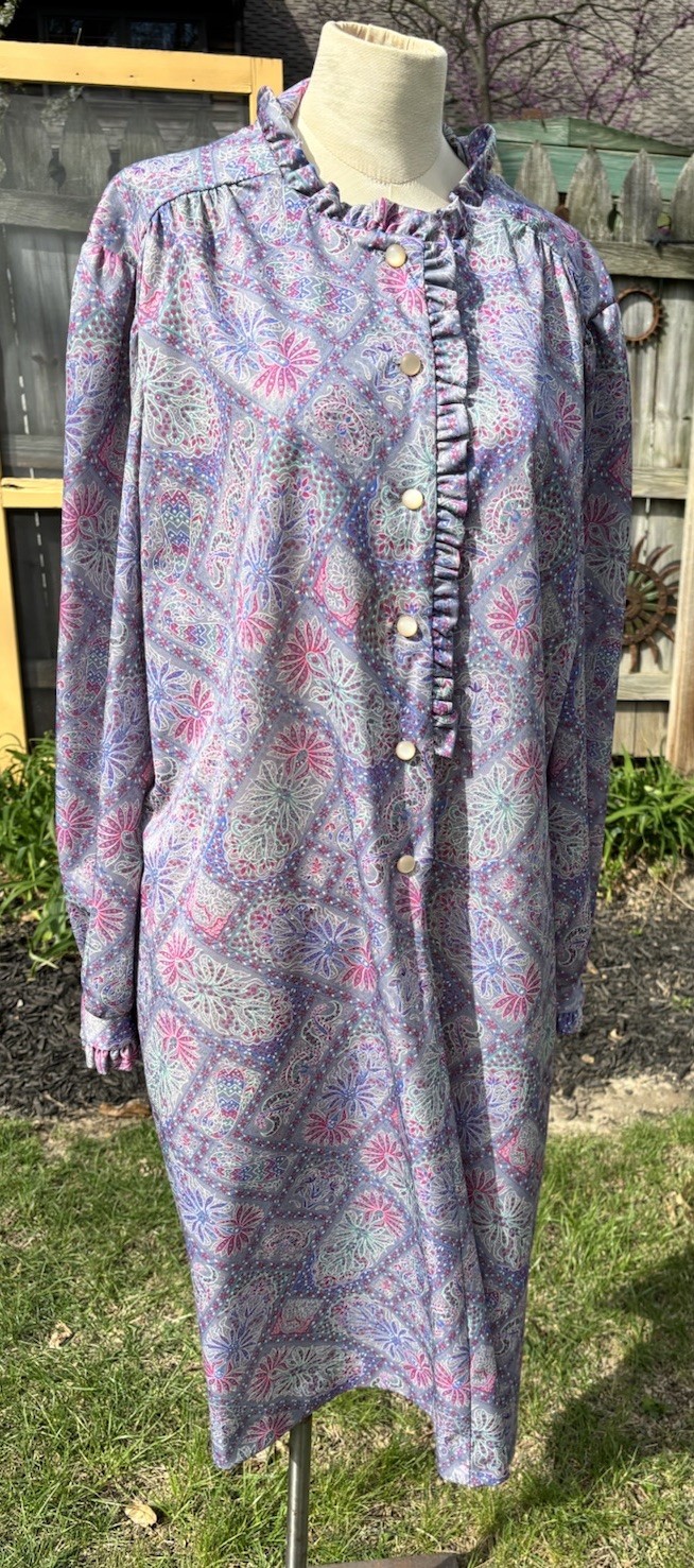 In a Carol VTG women 70s Dress Plus Sz 24 1/2 Shift Floral Button Ruffle USA B54