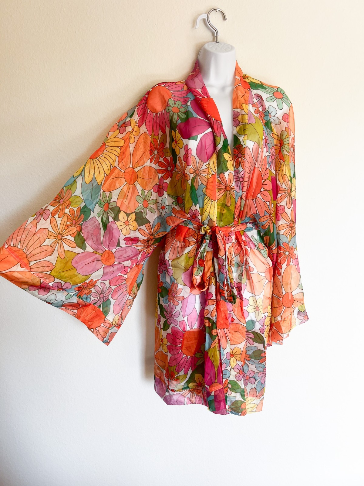 NWT Unique Vintage Retro Floral Robe Kimono Swim Coverup Women&rsquo;s Plus Size OS