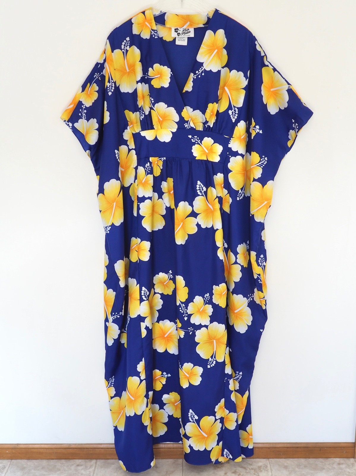 Vintage Hilo Hattie Caftan Kimono Style Blue Hibiscus Hawaiian Maxi Dress Poly