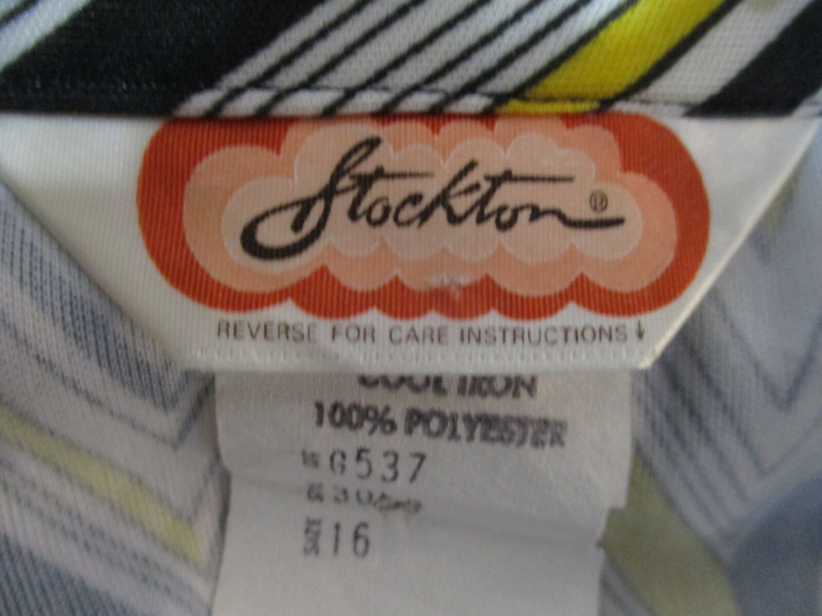 VTG 60&rsquo;s Stockton Stretchy Polyester Zig Zag Shirt Size 16
