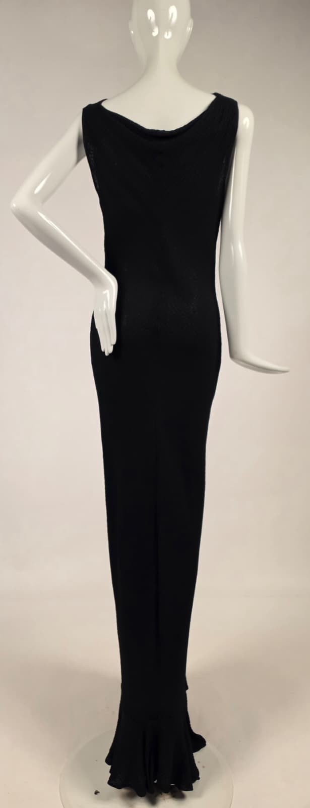 FLUID FALL 1930’S BLACK BIAS CUT WAFFLE WEAVE CREPE DRESS W RUFFLED BOTTOM HEM