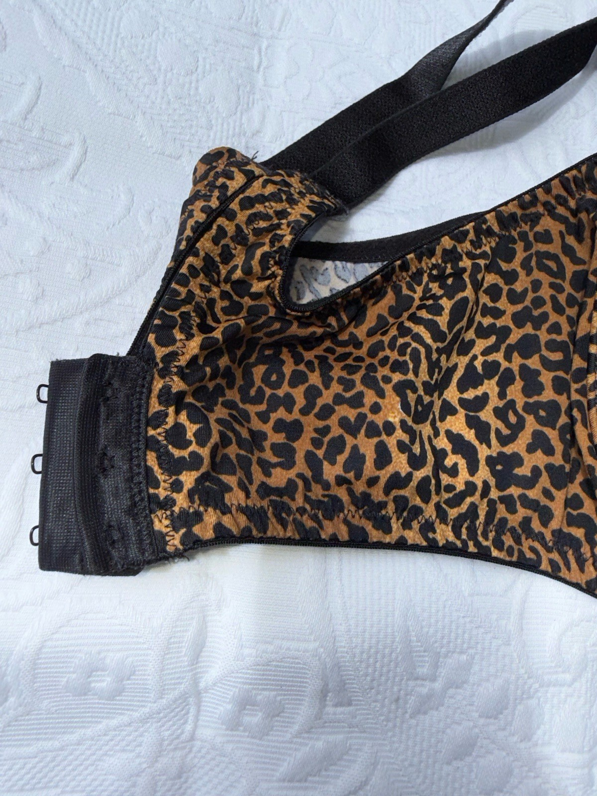 Vtg Bra UW Leopard Vanity Fair Animal Unlined Wide Band Copper Black Brown 40DD